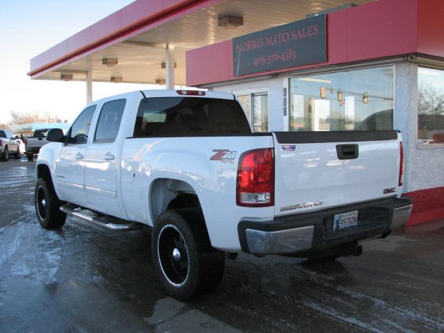 2009 GMC Sierra 2500 Aspen