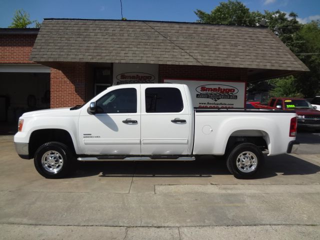 2009 GMC Sierra 2500 Turbo AWD Sedan