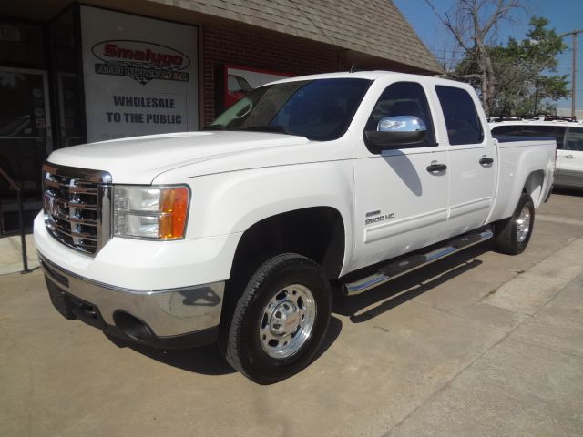 2009 GMC Sierra 2500 Turbo AWD Sedan