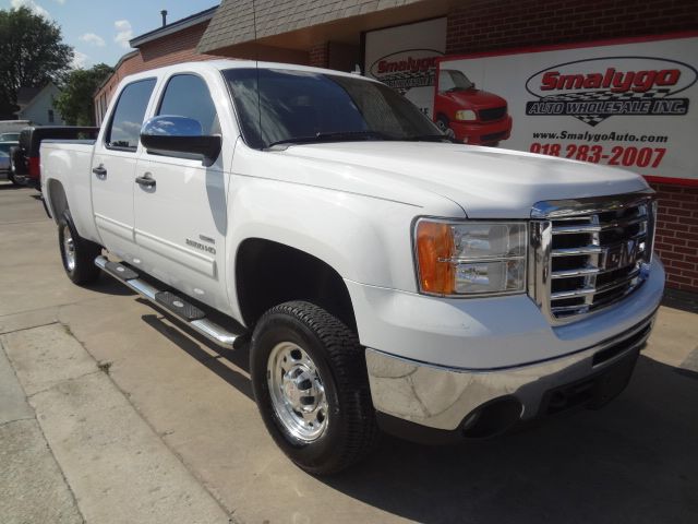 2009 GMC Sierra 2500 Turbo AWD Sedan