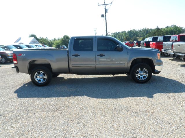 2009 GMC Sierra 2500 4dr Sdn 2.7T Quattro Auto