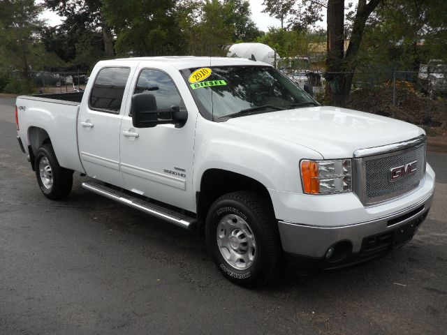 2010 GMC Sierra 2500 Quad Cab Long Bed 2W