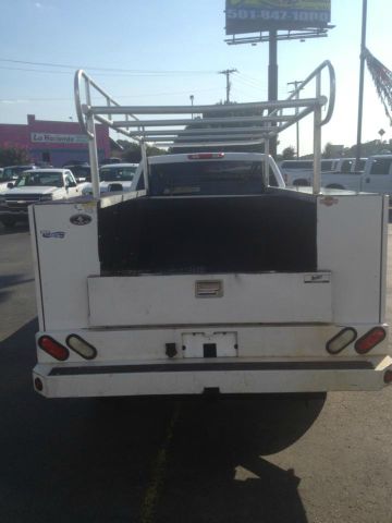 2010 GMC Sierra 2500 EX Sedan AUTO