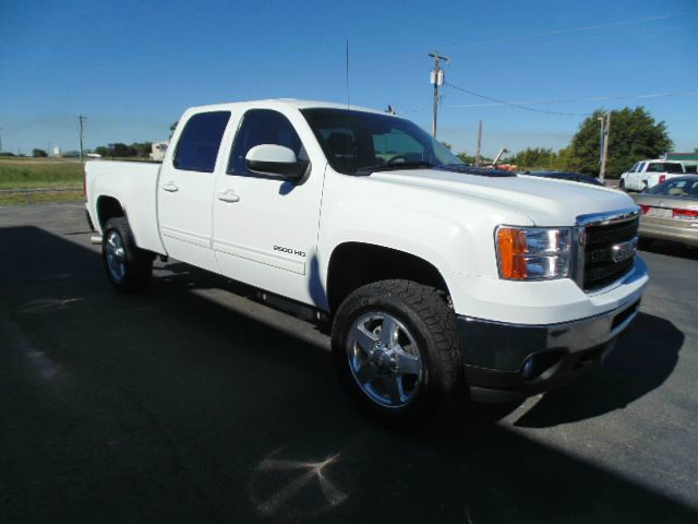 2011 GMC Sierra 2500 SLE Sierra 2WD