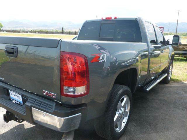 2011 GMC Sierra 2500 SLE Sierra 2WD