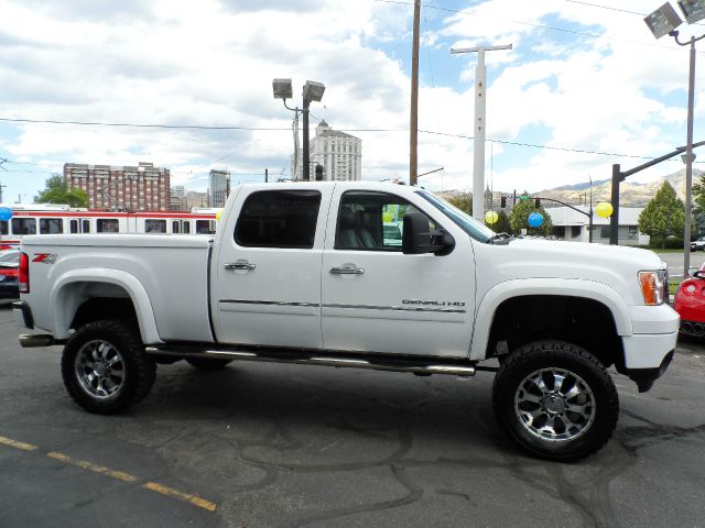 2011 GMC Sierra 2500 Sr5...4-wheel Drive