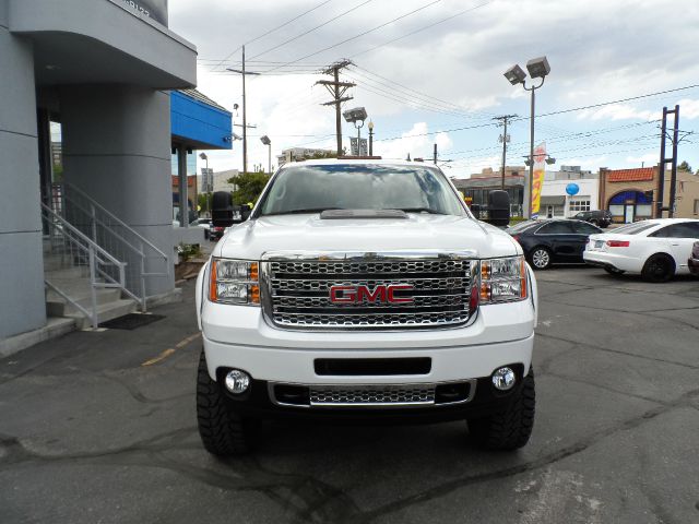 2011 GMC Sierra 2500 Sr5...4-wheel Drive