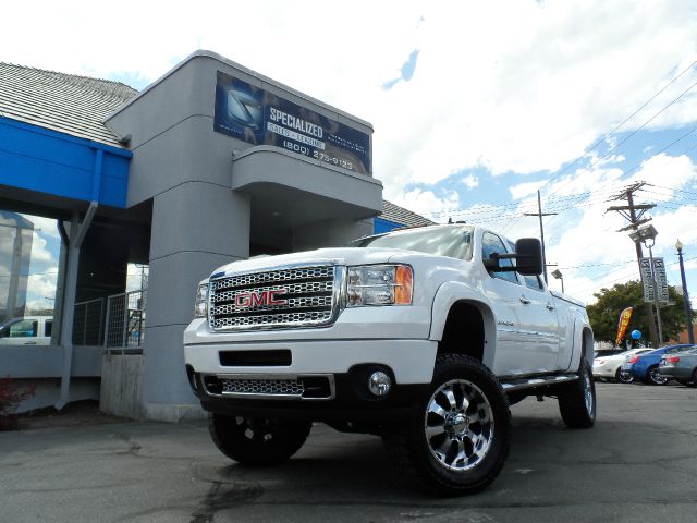 2011 GMC Sierra 2500 Sr5...4-wheel Drive