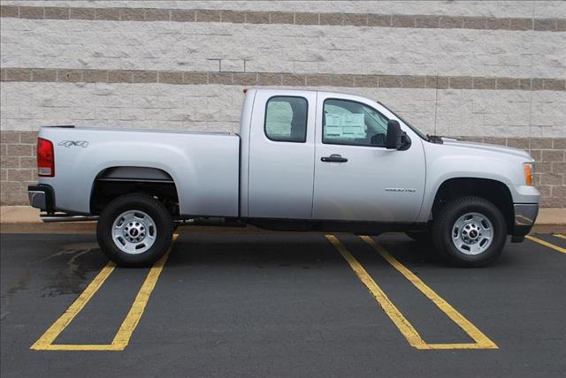 2013 GMC Sierra 2500 EX Sedan AUTO