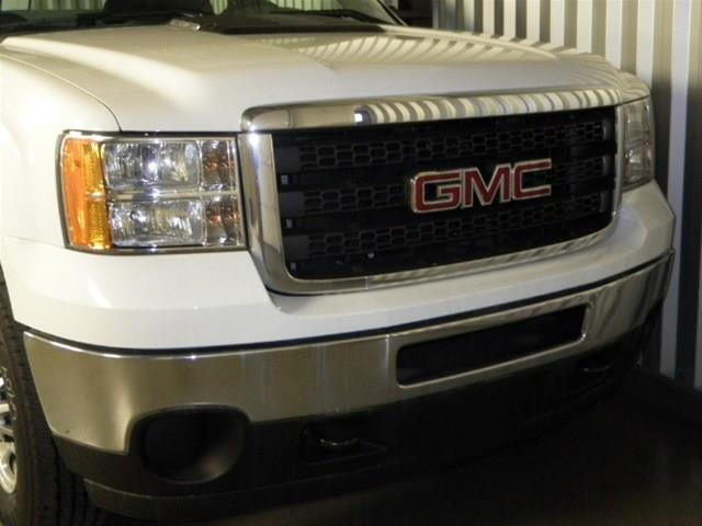 2013 GMC Sierra 2500 Luggage Rack