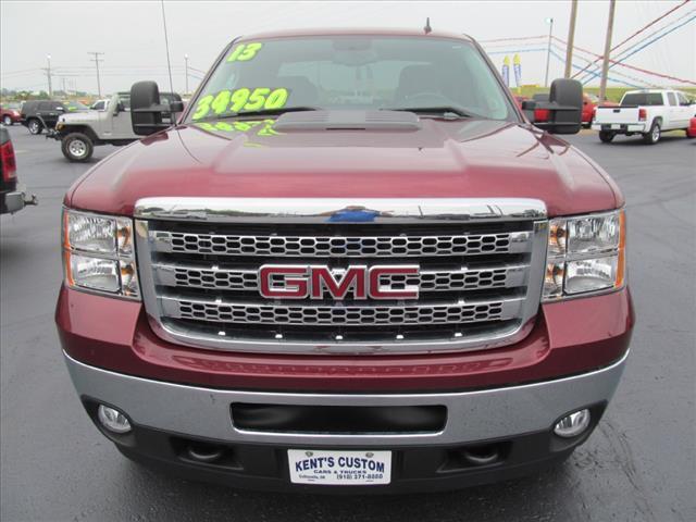 2013 GMC Sierra 2500 EX W/ Rear Entertainment