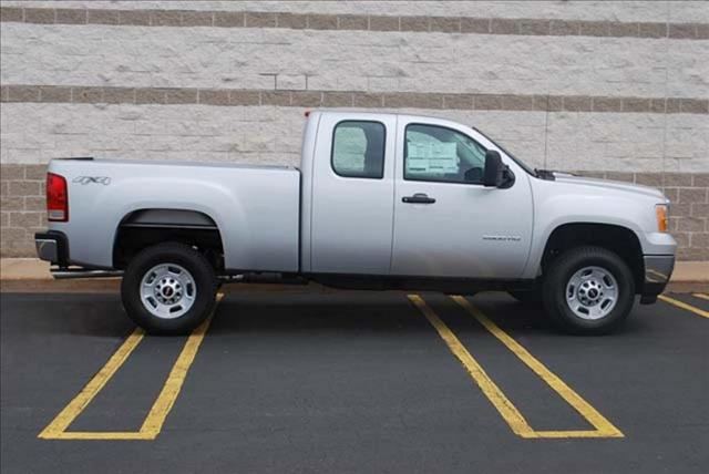 2013 GMC Sierra 2500 EX Sedan AUTO