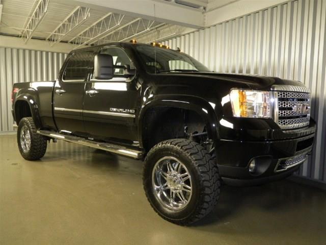 2013 GMC Sierra 2500 EX Sedan 4D