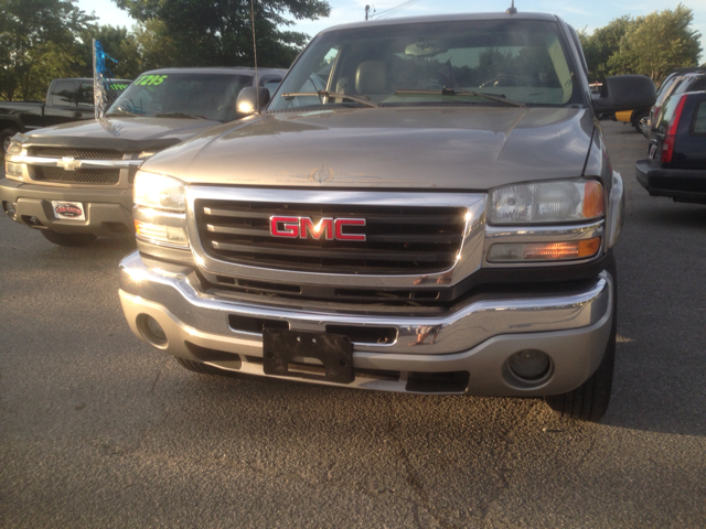 2003 GMC Sierra 2500HD Standard 4X4 Hardtop