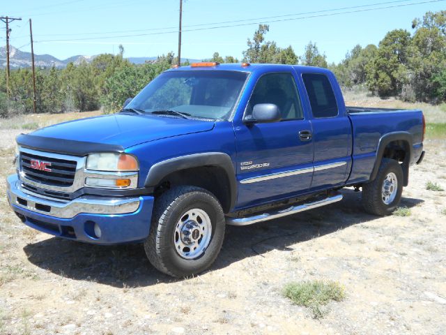 2003 GMC Sierra 2500HD 4dr 2.9L Twin Turbo AWD W/3rd