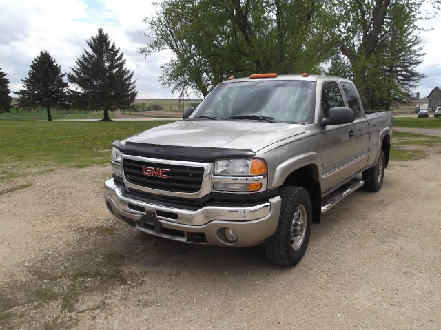 2003 GMC Sierra 2500HD 4dr 2.9L Twin Turbo AWD W/3rd