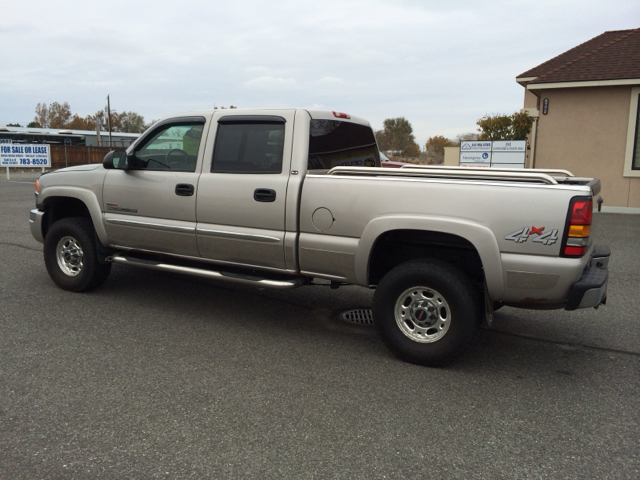 2004 GMC Sierra 2500HD Lsall Wheeldrive