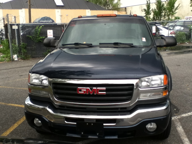 2005 GMC Sierra 2500HD SE ZX4