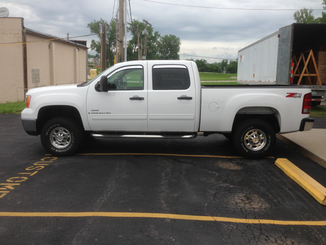 2007 GMC Sierra 2500HD SLE Sierra 2WD