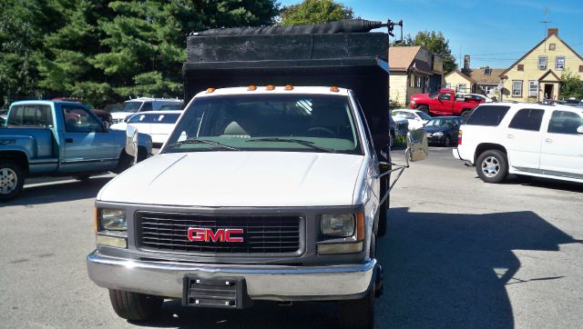 2000 GMC Sierra 3500 Lariat 4D Crew Cab Truck