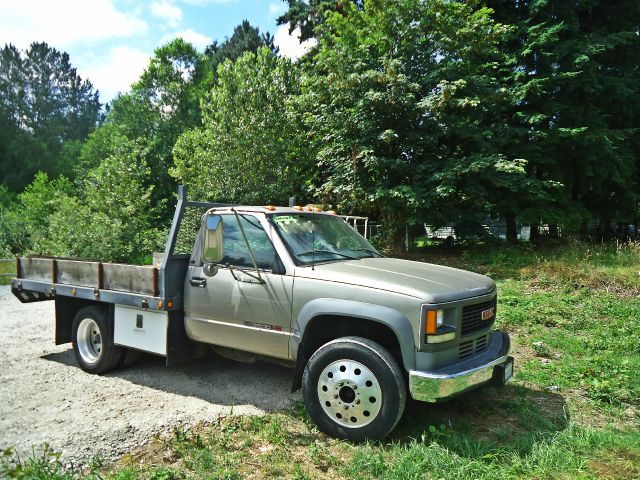 2000 GMC Sierra 3500 Lariat 4D Crew Cab Truck