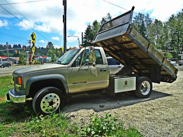 2000 GMC Sierra 3500 Lariat 4D Crew Cab Truck