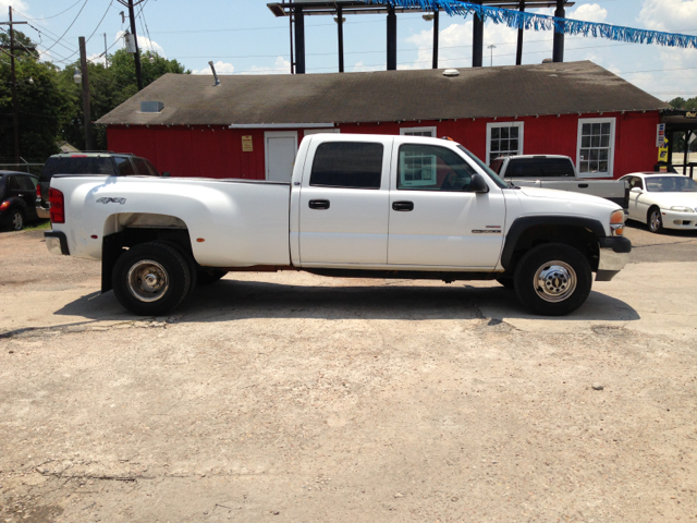 2001 GMC Sierra 3500 4WD Value - 200A