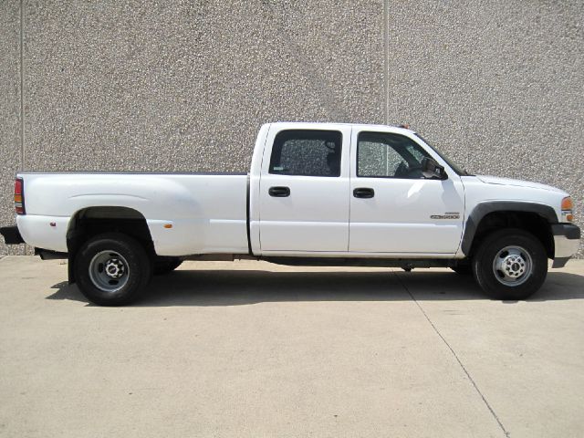 2002 GMC Sierra 3500 Slt-2nd Bench-4wd-sunroof-6 CD BOSE