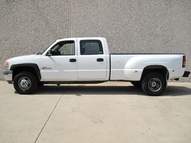 2002 GMC Sierra 3500 Slt-2nd Bench-4wd-sunroof-6 CD BOSE