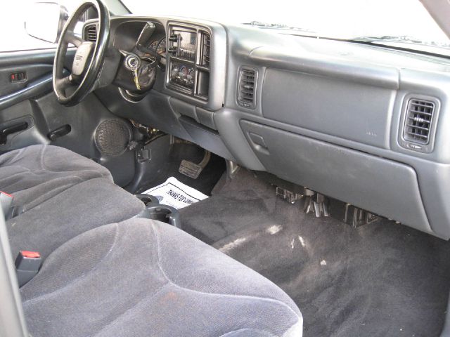 2002 GMC Sierra 3500 Slt-2nd Bench-4wd-sunroof-6 CD BOSE