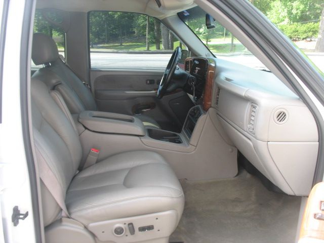 2003 GMC Sierra 3500 2006 Mercury Premier