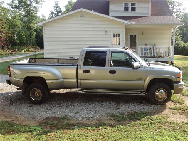 2003 GMC Sierra 3500 Taxi Sedan