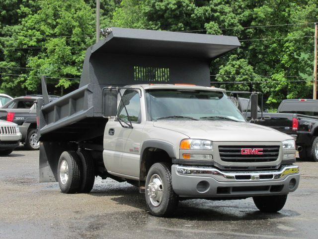 2004 GMC Sierra 3500 SLE3 Truck