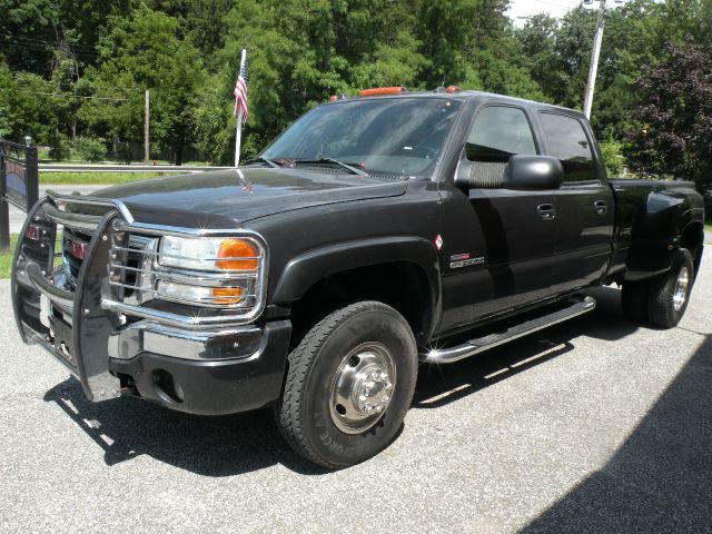 2004 GMC Sierra 3500 SE 4WD