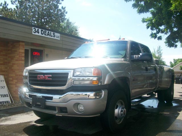 2005 GMC Sierra 3500 SLE Sierra 2WD