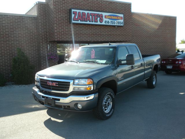 2006 GMC Sierra 3500 Wagon SE