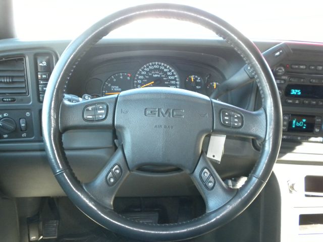 2006 GMC Sierra 3500 Wagon SE