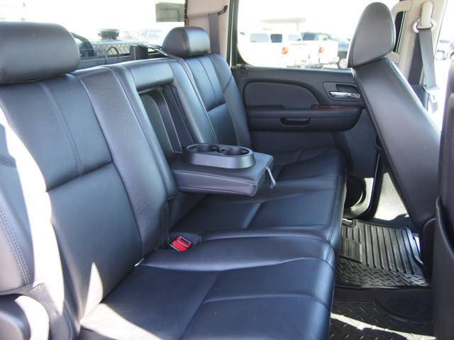 2008 GMC Sierra 3500 4dr Auto SE Ltd Avail Sedan