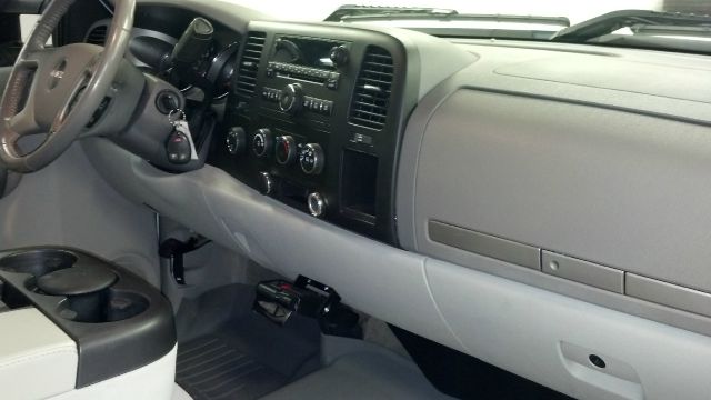 2009 GMC Sierra 3500 M SR W/sunroof