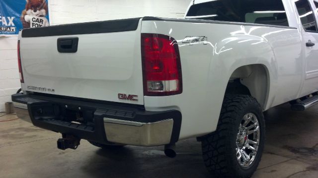 2009 GMC Sierra 3500 M SR W/sunroof