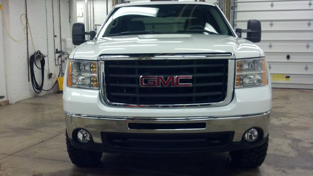 2009 GMC Sierra 3500 M SR W/sunroof