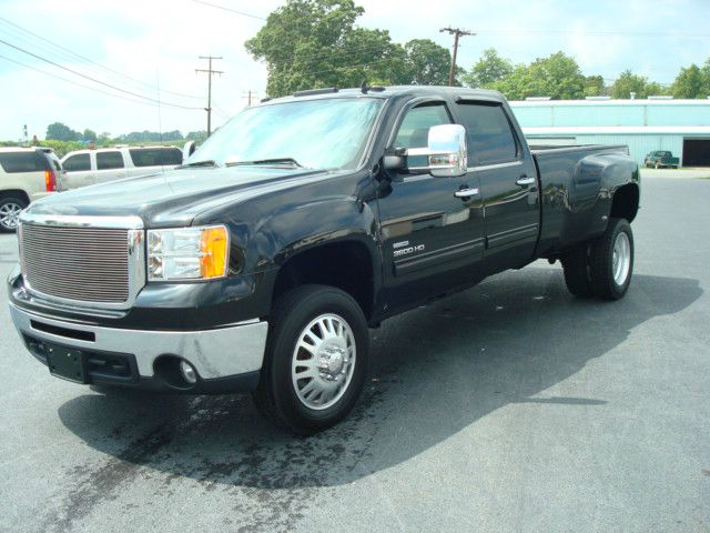 2009 GMC Sierra 3500 4dr S Tiptronic