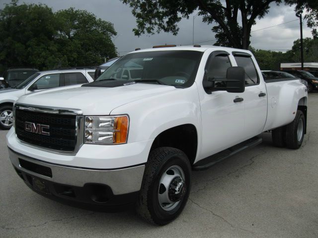 2011 GMC Sierra 3500 4dr Man Dx-vp