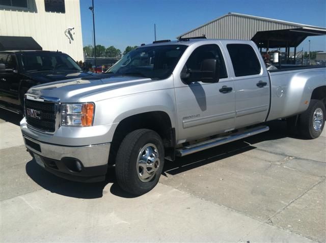 2011 GMC Sierra 3500 Eddie Bauer 3rd Row One-owner