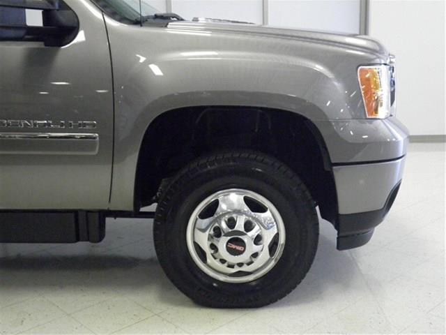 2012 GMC Sierra 3500 2DR 3.8 GRD TOUR AT