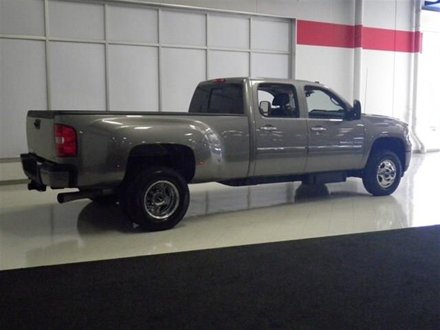 2012 GMC Sierra 3500 2DR 3.8 GRD TOUR AT