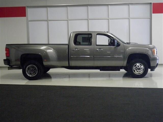 2012 GMC Sierra 3500 2DR 3.8 GRD TOUR AT