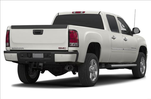 2014 GMC Sierra 3500 EX Sedan 4D