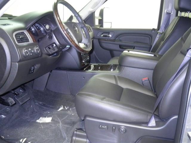 2014 GMC Sierra 3500 EX Sedan 4D