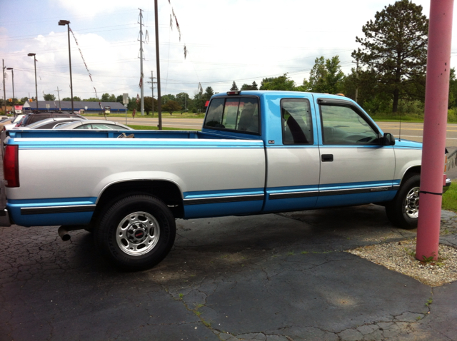 1995 GMC Sierra C-K 2500 Signature Limited Sedan